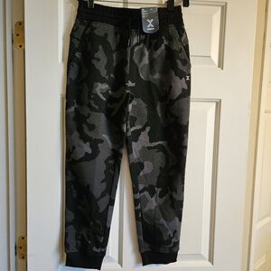 Xersion Jogger Pant Youth sz 10/12 NWT Camo Pattern Brushed Interior